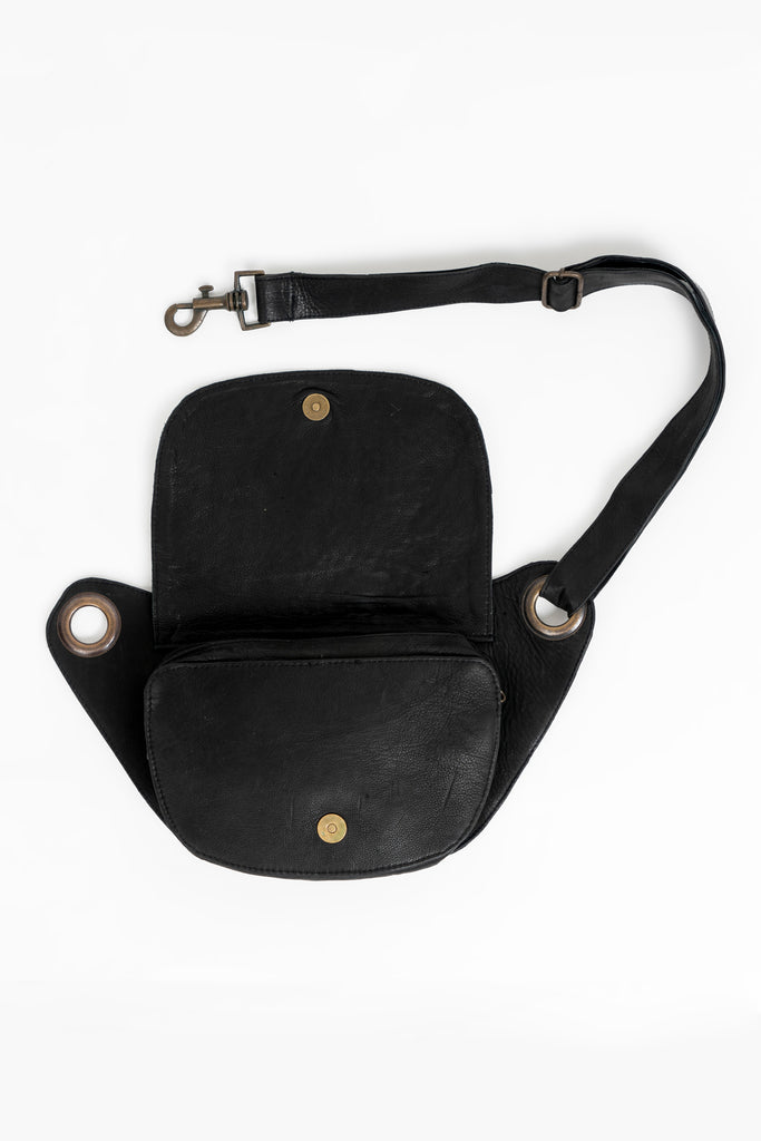 Women's Belt Bag
Leather Waist Bag
Fanny Pack for Women
Classic Crossbody Bag
Stylish Bum Bag
Minimalist Belt Bag
Travel Waist Bag
Compact Sling Bag
Hands-Free Bag
Adjustable Belt Bag
Small Belt Bag
Fashion Belt Bag
Everyday Belt Bag
City Belt Bag
Vintage-Inspired Belt Bag